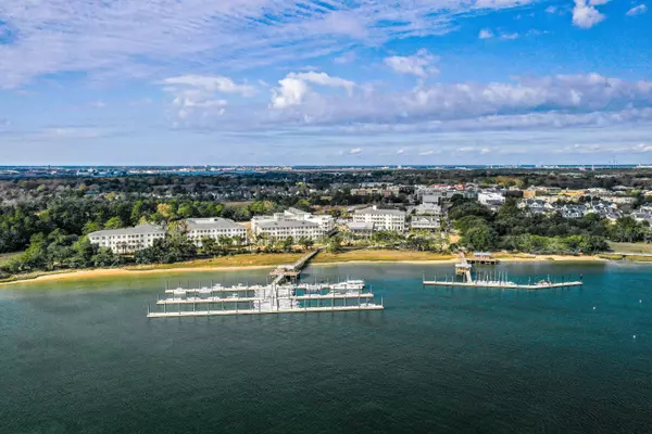 Daniel Island, SC 29492,345 Longshore St ##944