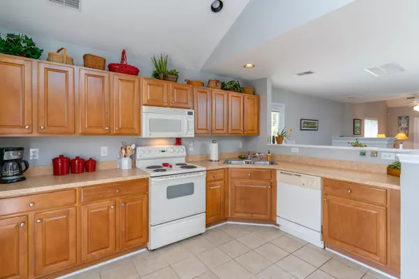 Summerville, SC 29483,300 Pine Bluff Dr #300