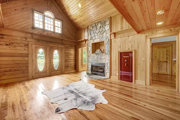 Smoaks, SC 29481,3936 Lodge Hwy