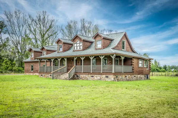 Smoaks, SC 29481,3936 Lodge Hwy