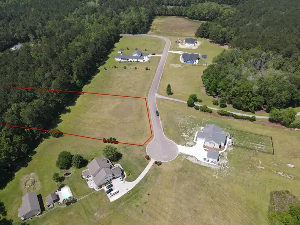 183 Ryefield Ln,  Ridgeville,  SC 29472