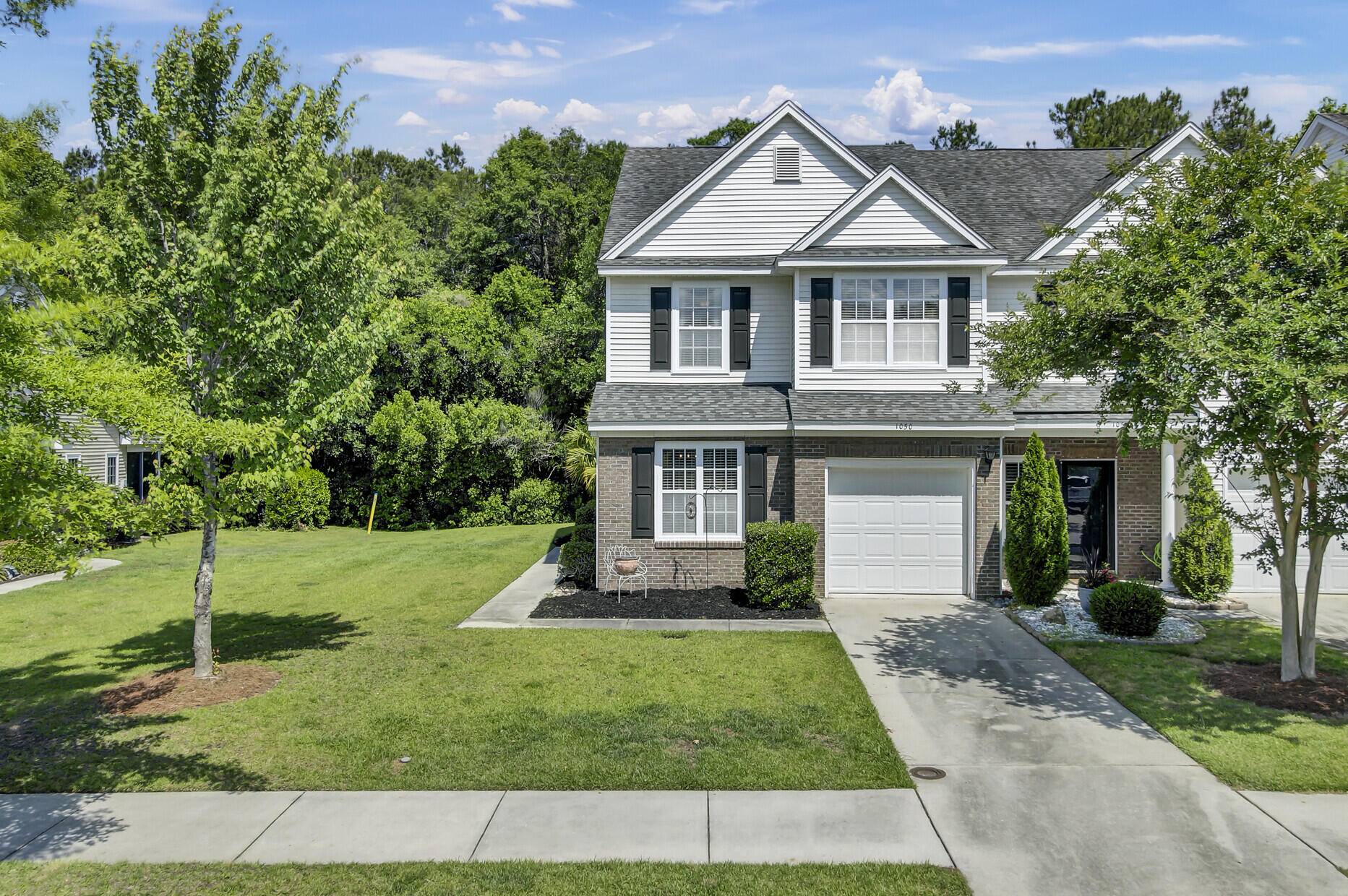 1050 Bennington Dr, Charleston, SC 29492
