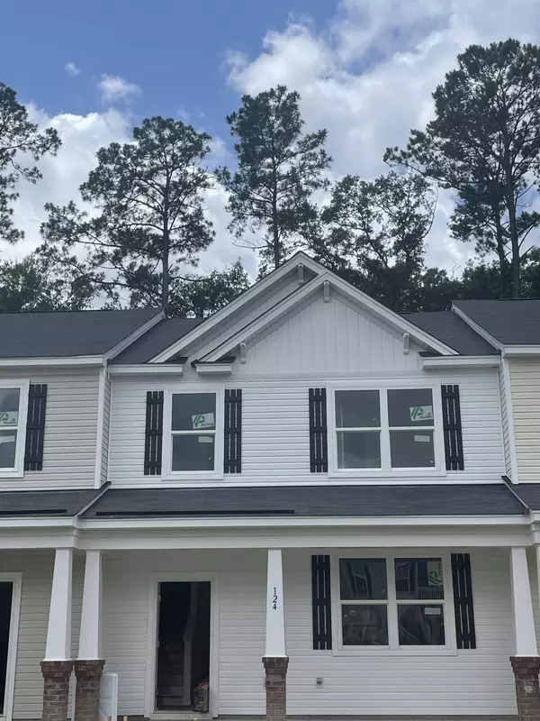 Summerville, SC 29485,124 Spencer Cir #10