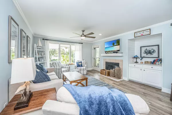 Isle Of Palms, SC 29451,405 Yacht Harbor Ct #405