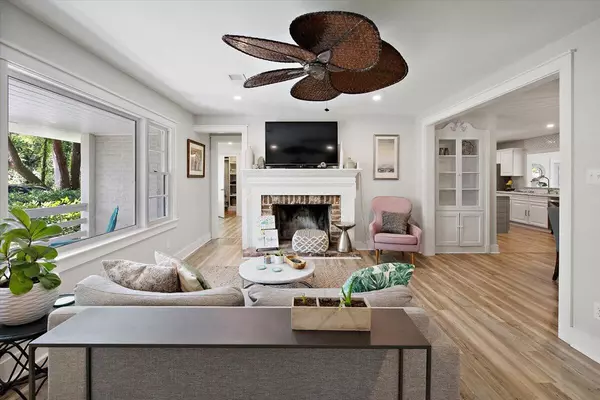 Charleston, SC 29412,918 Dill Ave