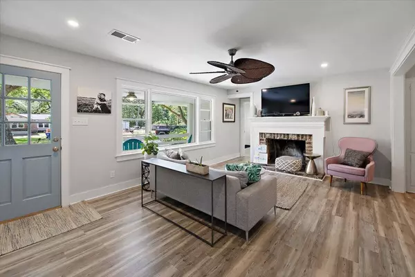 Charleston, SC 29412,918 Dill Ave