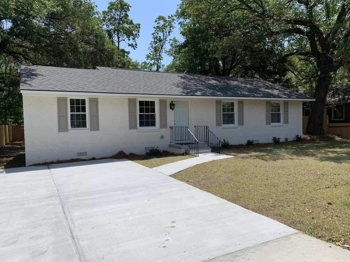 North Charleston, SC 29405,2697 Louise Dr