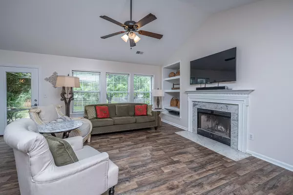 Mount Pleasant, SC 29466,1646 Pin Oak Cut