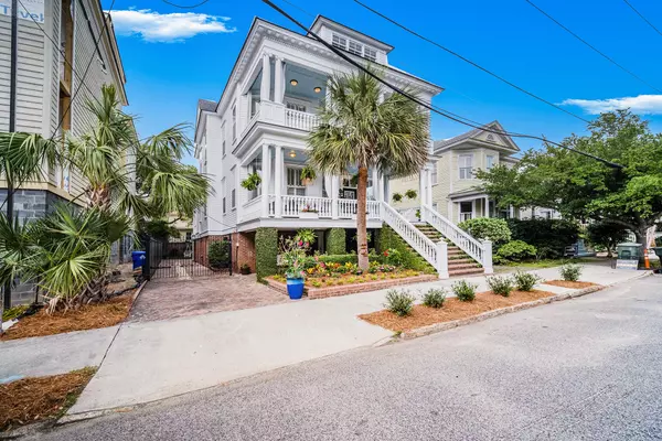 22 Bennett St, Charleston, SC 29401