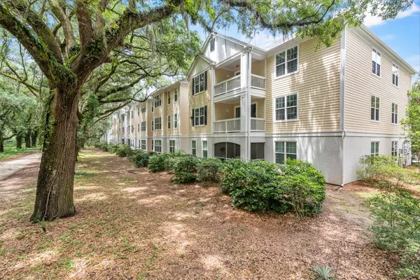 60 Fenwick Hall Allee #235, Johns Island, SC 29455