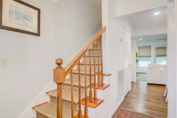 Charleston, SC 29407,828 Colony Dr