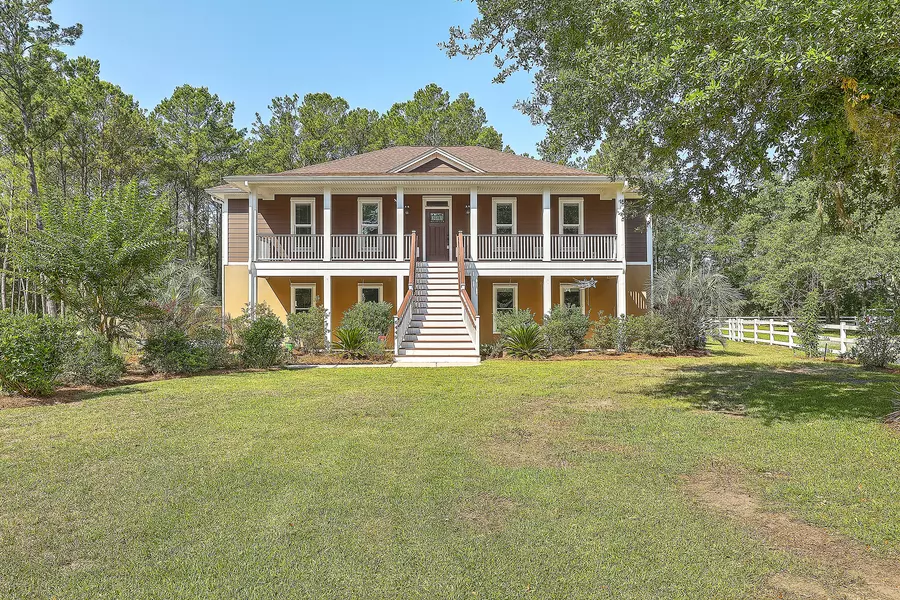 6449 Farm House Rd, Ravenel, SC 29470