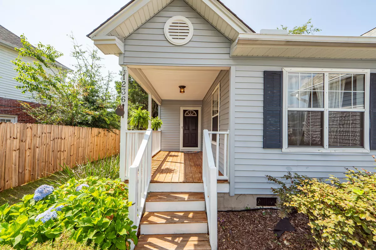 Charleston, SC 29412,1236 Lakefront Dr