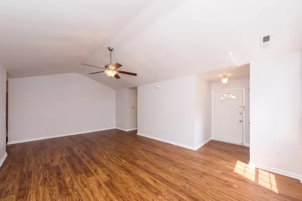 Charleston, SC 29412,1236 Lakefront Dr