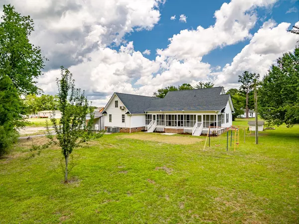 Bonneau, SC 29431,1111 Walleye Rd