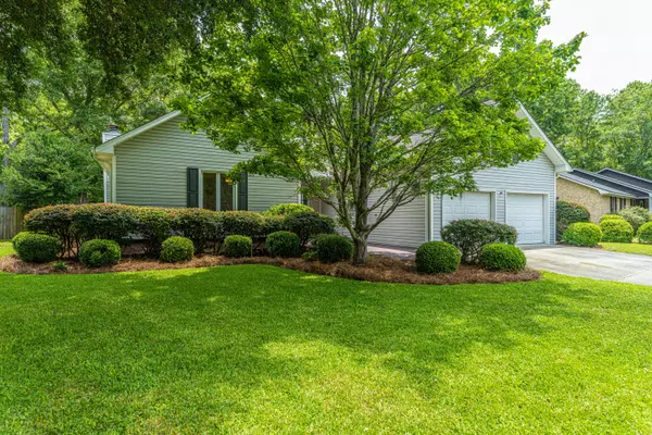 Summerville, SC 29485,107 Ravenswood Ct