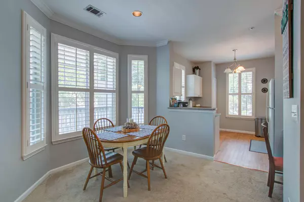 Charleston, SC 29492,130 River Landing Dr #6211