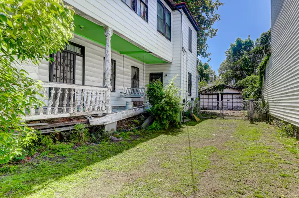 Charleston, SC 29403,327 Sumter St