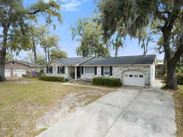 5310 Helene Dr Dr, North Charleston, SC 29418