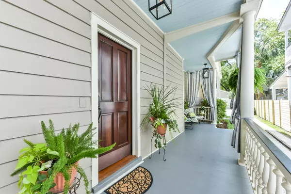 175 Wentworth St #A, Charleston, SC 29401