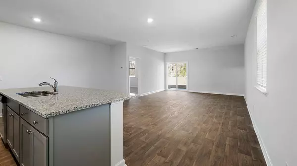 Charleston, SC 29414,858 Kirby Ct