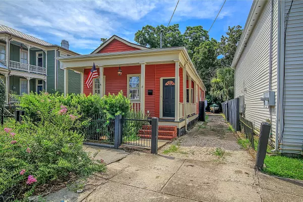 17 Francis St, Charleston, SC 29403