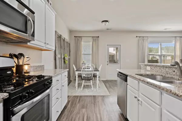 Summerville, SC 29486,241 Decatur Dr