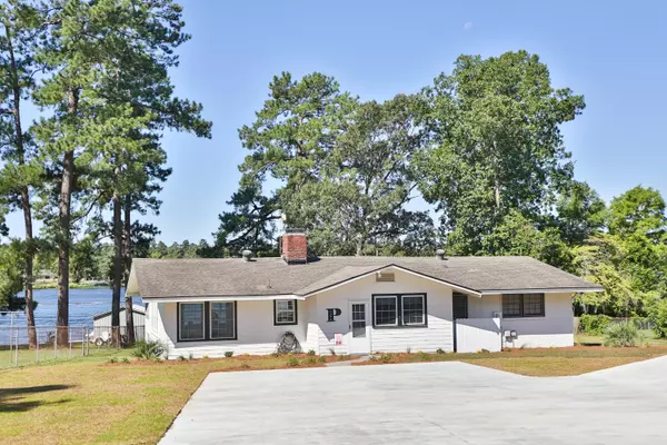 Manning, SC 29102,1498 Lesesne Dr