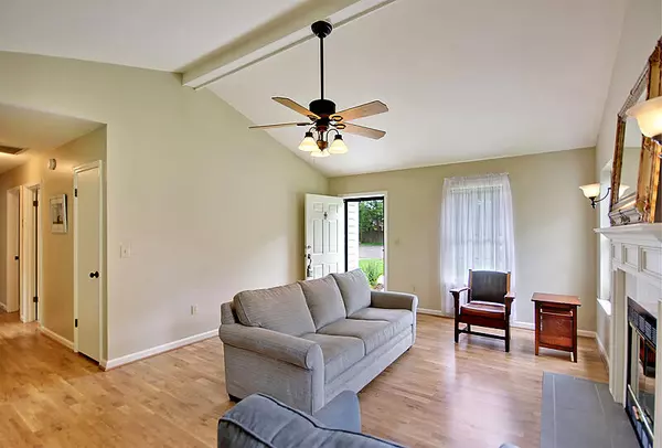 Mount Pleasant, SC 29464,897 Harrington Ct