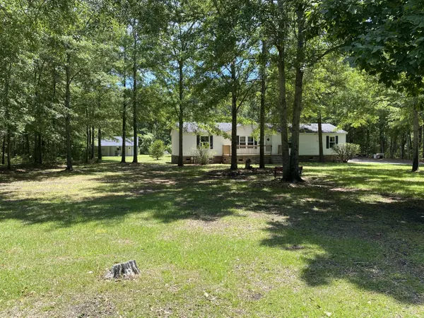 Bonneau, SC 29431,647 Pauline Dr