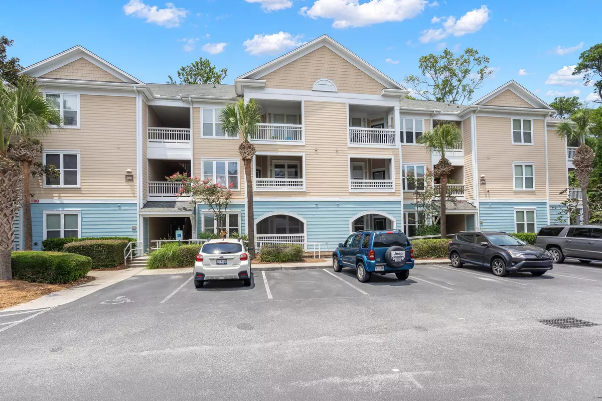 Daniel Island, SC 29492,200 Bucksley Ln #306