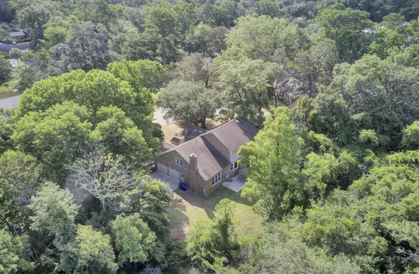 Charleston, SC 29407,9 N Hampton Dr