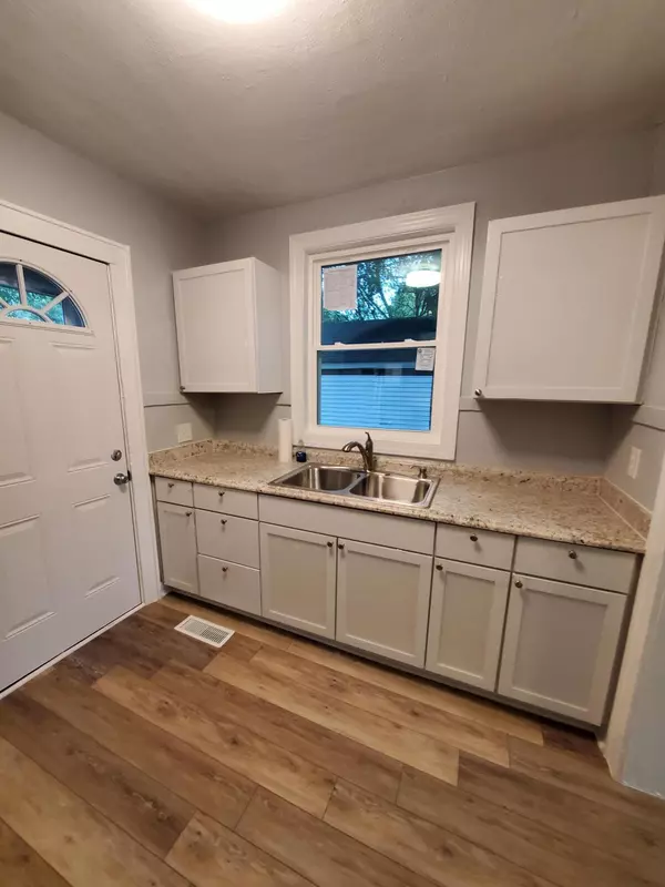 North Charleston, SC 29405,2682 Poplin Ave