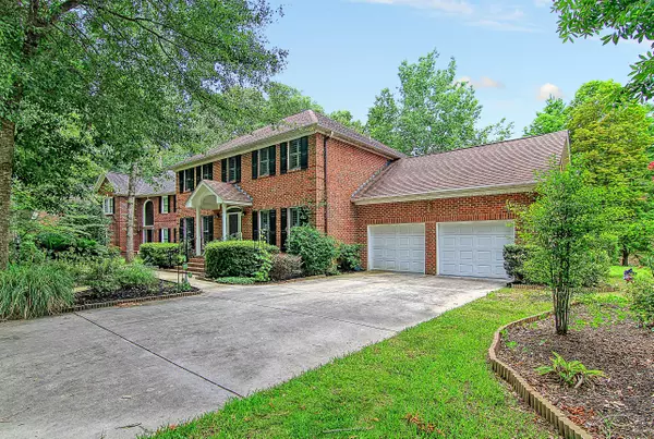 8619 Arthur Hills Cir, North Charleston, SC 29420