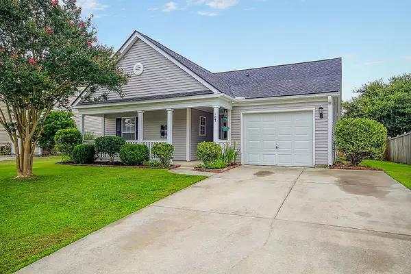 107 Lebsl Ct, Summerville, SC 29483