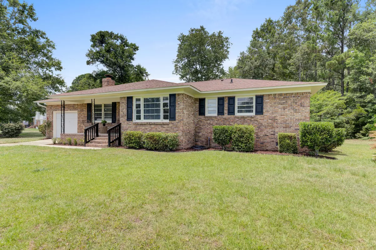 Moncks Corner, SC 29461,137 Ravenell St