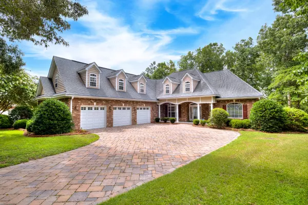 Manning, SC 29102,33 Ridge Lake Dr