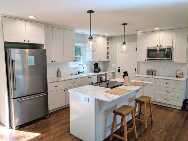 Charleston, SC 29407,1373 White Dr