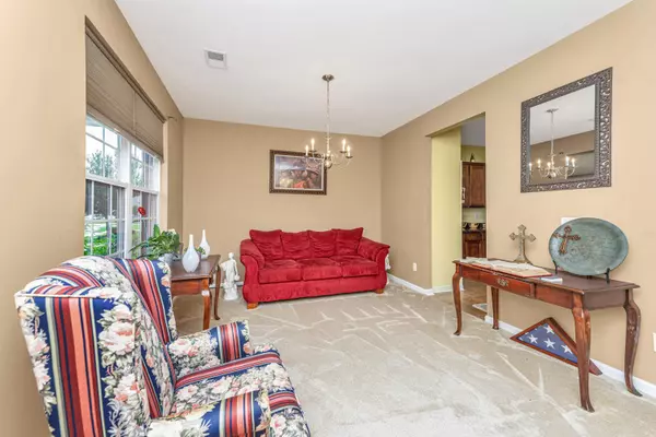 Summerville, SC 29485,215 Medford Dr