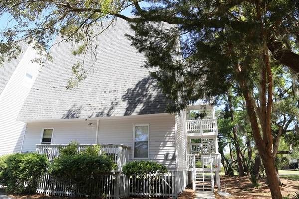 248 Driftwood Ln, Edisto Island, SC 29438