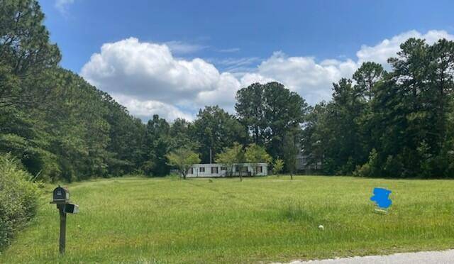 Summerville, SC 29483,208 Swanson Dr