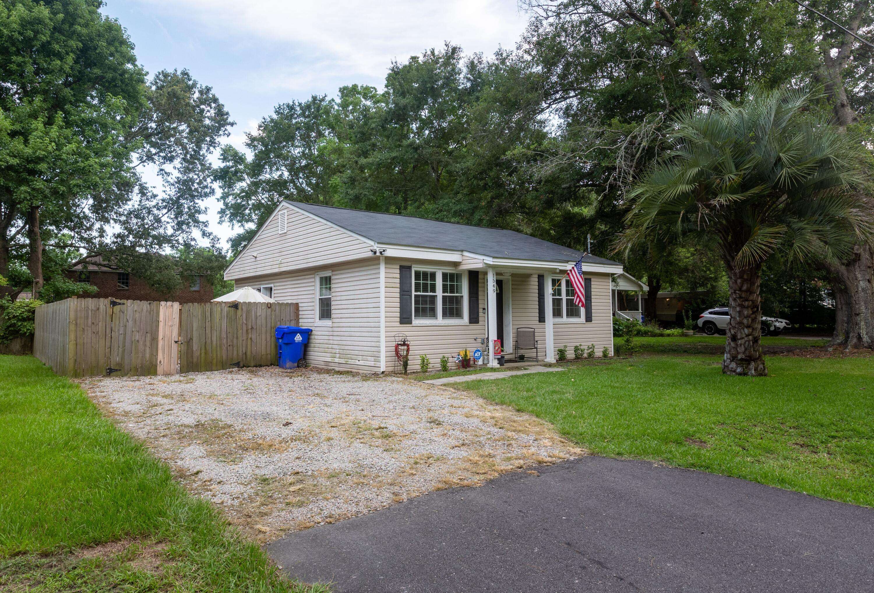 Charleston, SC 29407,1549 Acacia St