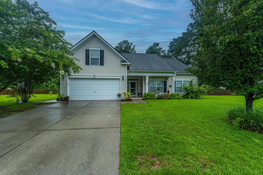 1504 Solstice Ct, Hanahan, SC 29410