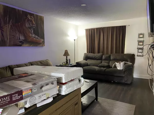 Ladson, SC 29456,105 Hickory Ln #E