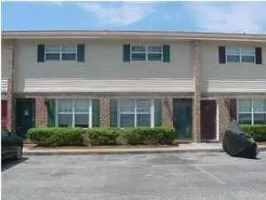 Ladson, SC 29456,105 Hickory Ln #E