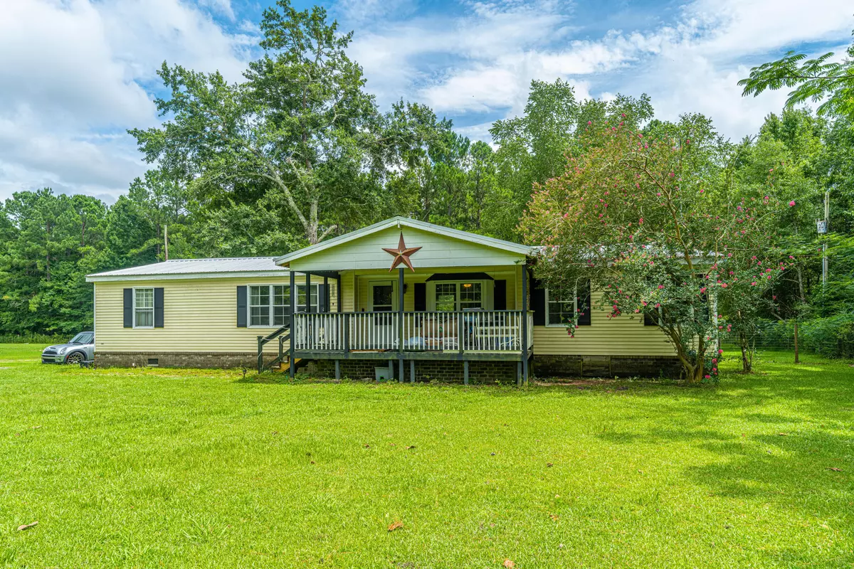 Moncks Corner, SC 29461,834 Coral Acres Dr