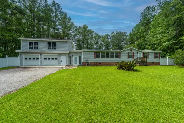 32 Lightsey Quarters, Cottageville, SC 29435