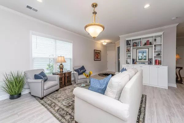 Summerville, SC 29486,104 Cardinal Cv Ln