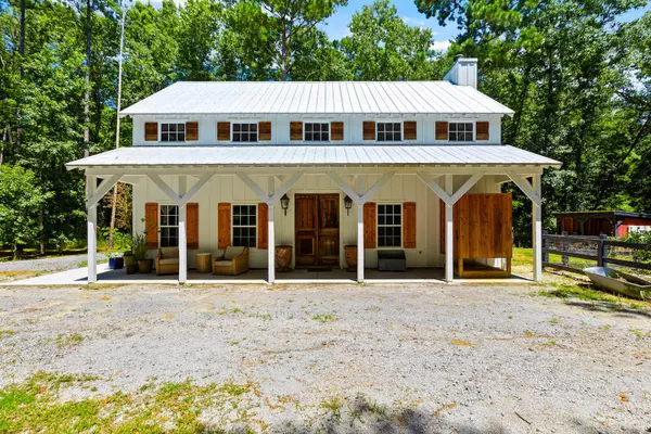 Mcclellanville, SC 29458,517 Mercantile Rd