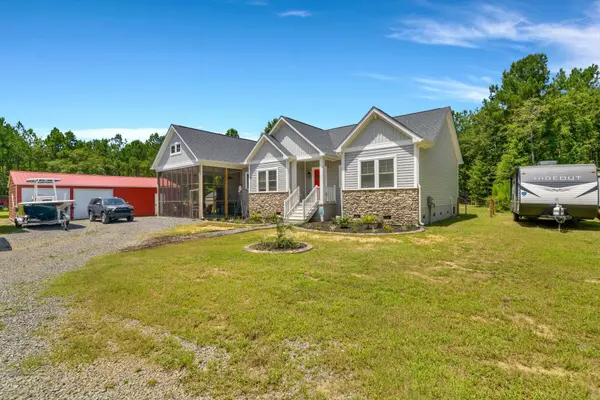 Bonneau, SC 29431,135 S Creek Farm Way